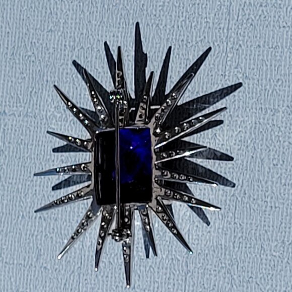 Vintage Silver Starburst Brooch Pin With Deep Blue Glass Gem & Clear Rhinestones - Picture 9 of 10